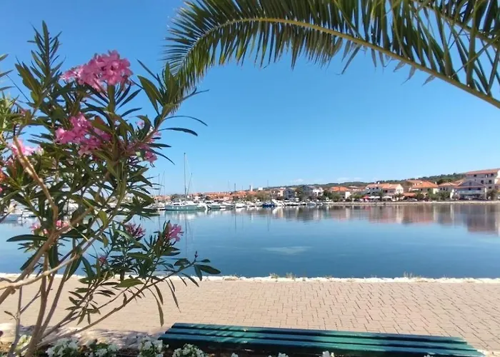 Kristina Apartamento Bibinje