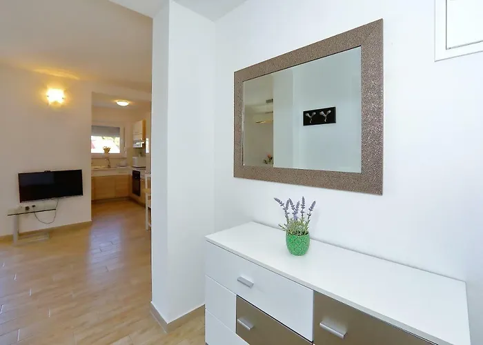 Kristina Apartamento Bibinje