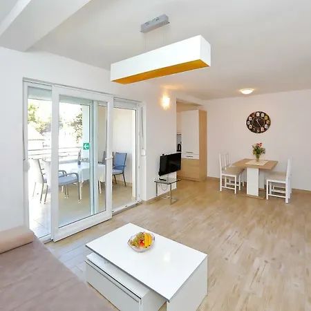 Apartament Kristina *