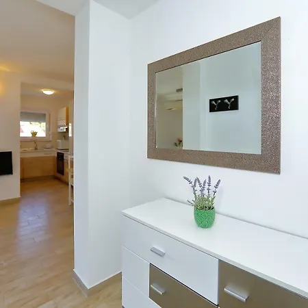 Kristina Apartament Bibinje